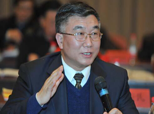 司富春委員：建議國家進(jìn)一步加強中醫(yī)藥原始創(chuàng)新研究