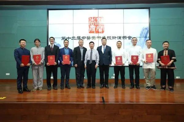 “杏林尋寶”再集結(jié)，8位獻(xiàn)寶人展示獨(dú)門中醫(yī)“絕活”
